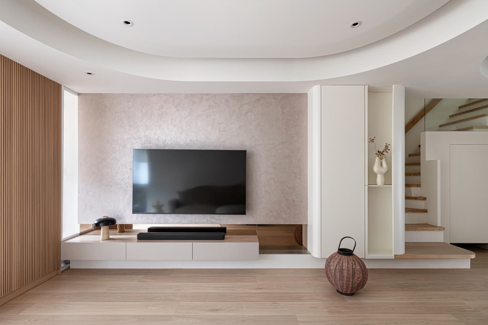 Refurbishment x Interior