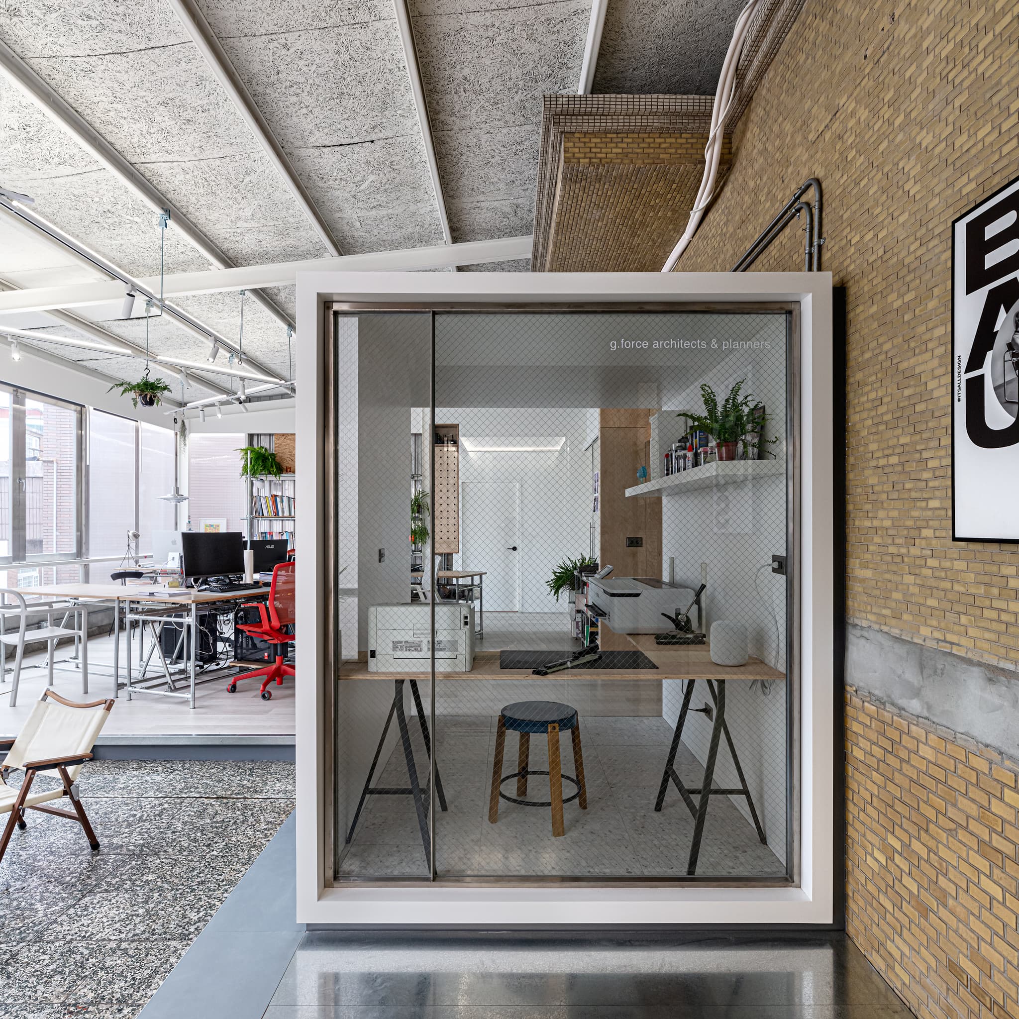 Refurbishment x Interior